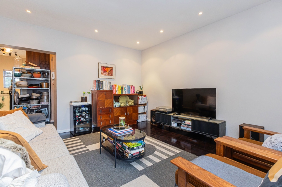 To Let 2 Bedroom Property for Rent in Sea Point Western Cape